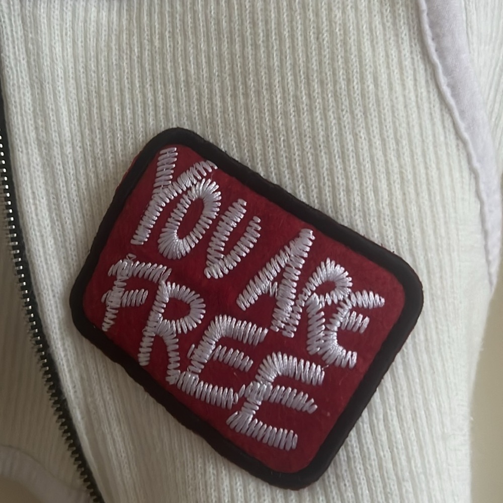 Y2K Jacket - Picture 8 of 8